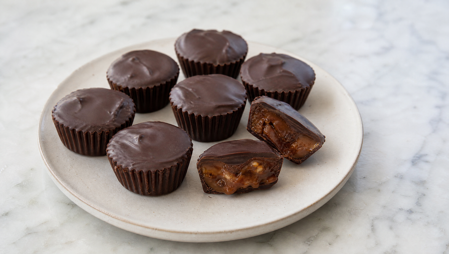 chocolate caramel crunch cups