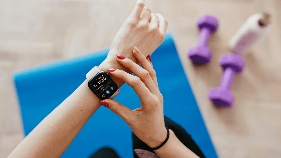 Can a Fitness Tracker Help You Live Healthier? New Research Says It Might.