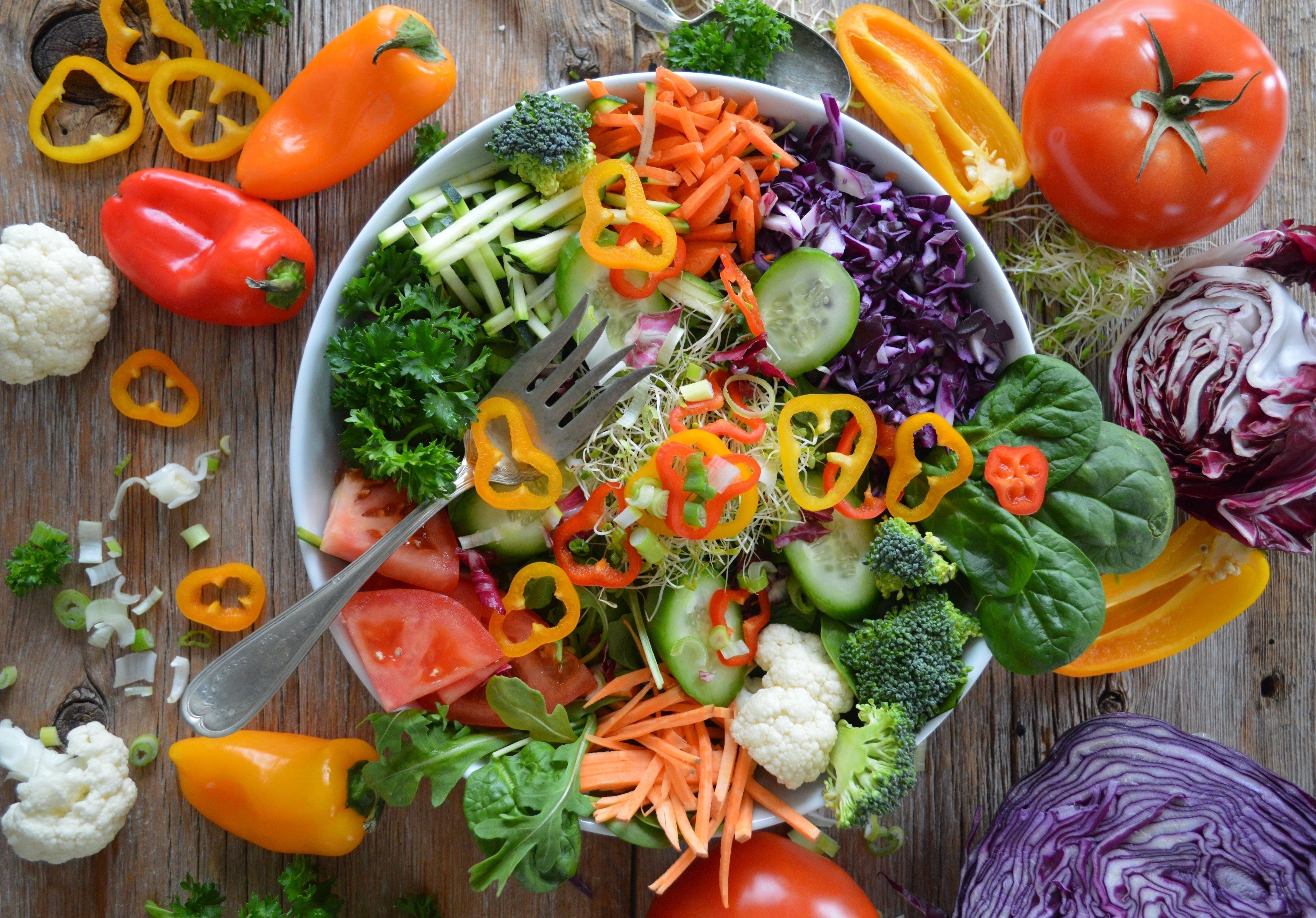 How to Make Delicious Oil-Free Salad Dressings at Home